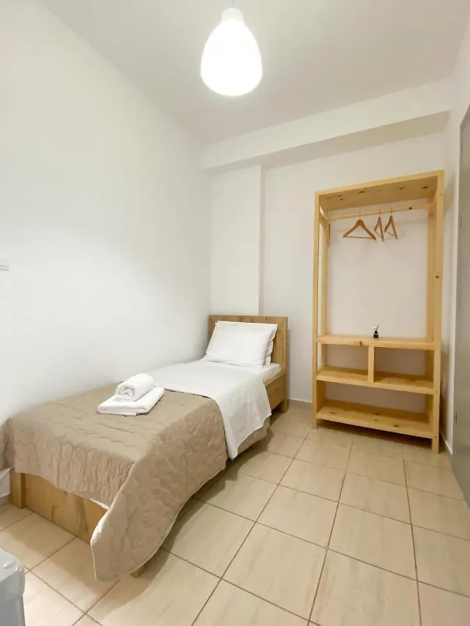 Acta'S Rooms Himarë 0*,