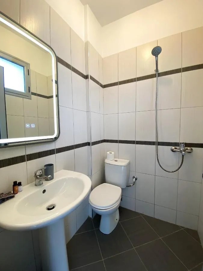 Acta'S Rooms Himare Apartment