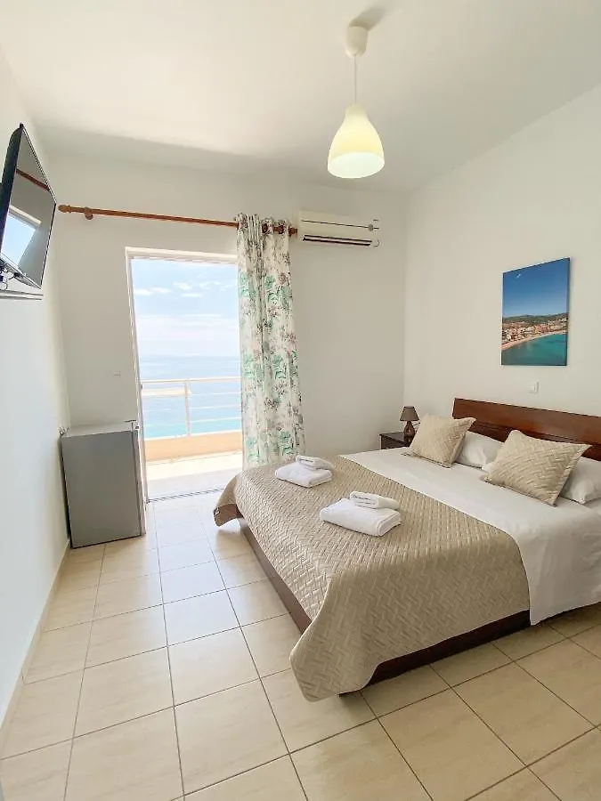 Acta'S Rooms Himare Apartment