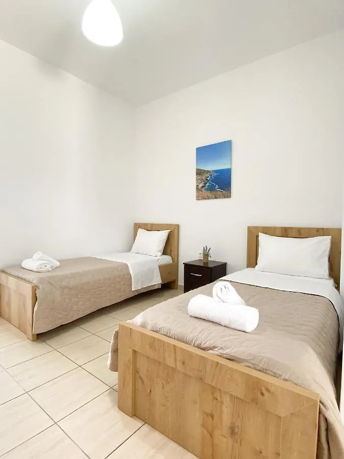 Apartment Acta'S Rooms Himare Albania