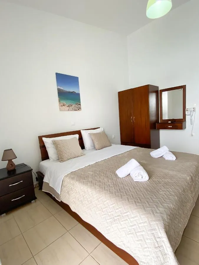Acta'S Rooms Himarë 0*,