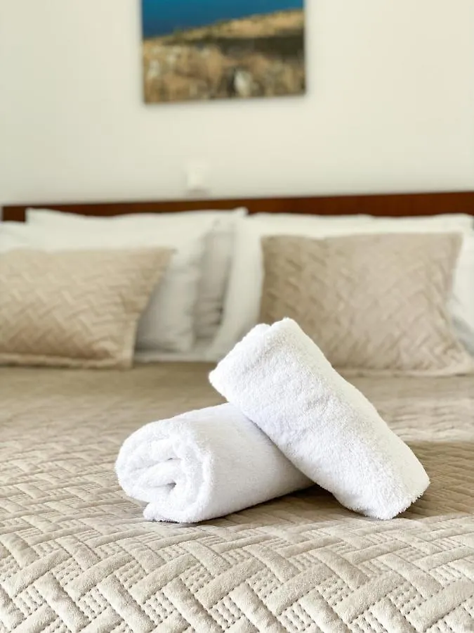 Acta'S Rooms Himare Albania