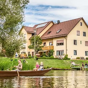 Bartlhof-ferienwohnungen-zimmer Apartment Burglengenfeld